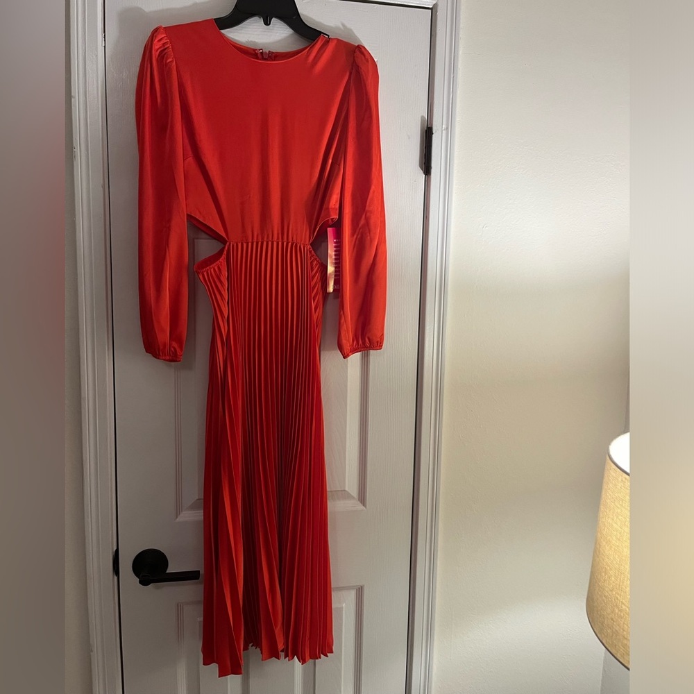 Adelyn Rae coral orange satin pleated wedding semi formal event dress Small NWT
